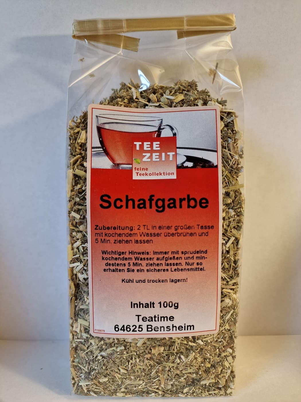 Verpackte Schafgarbe in transparenter Aromatüte mit grober Kräuterstruktur